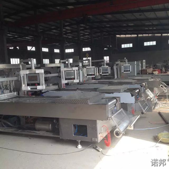 全自動(dòng)拉伸膜真空包裝機(jī) 全自動(dòng)拉伸膜真空包裝機(jī)